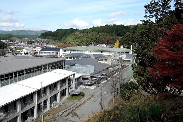 小国町学校給食センター棟