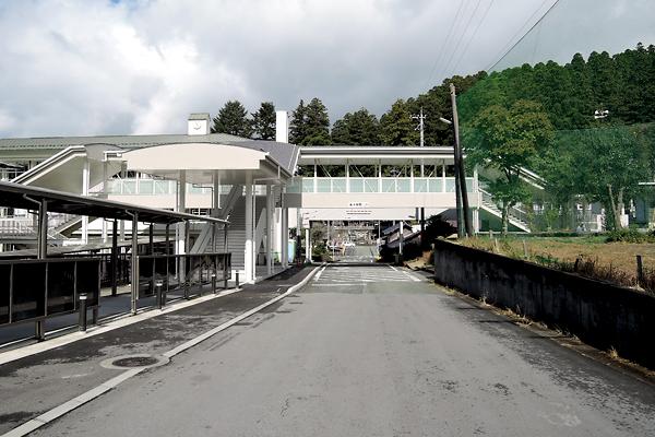 小国町学校給食センター棟